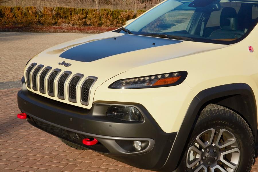  Jeep Cherokee Adventurer Concept 2014 года  (фото 4 из 8)